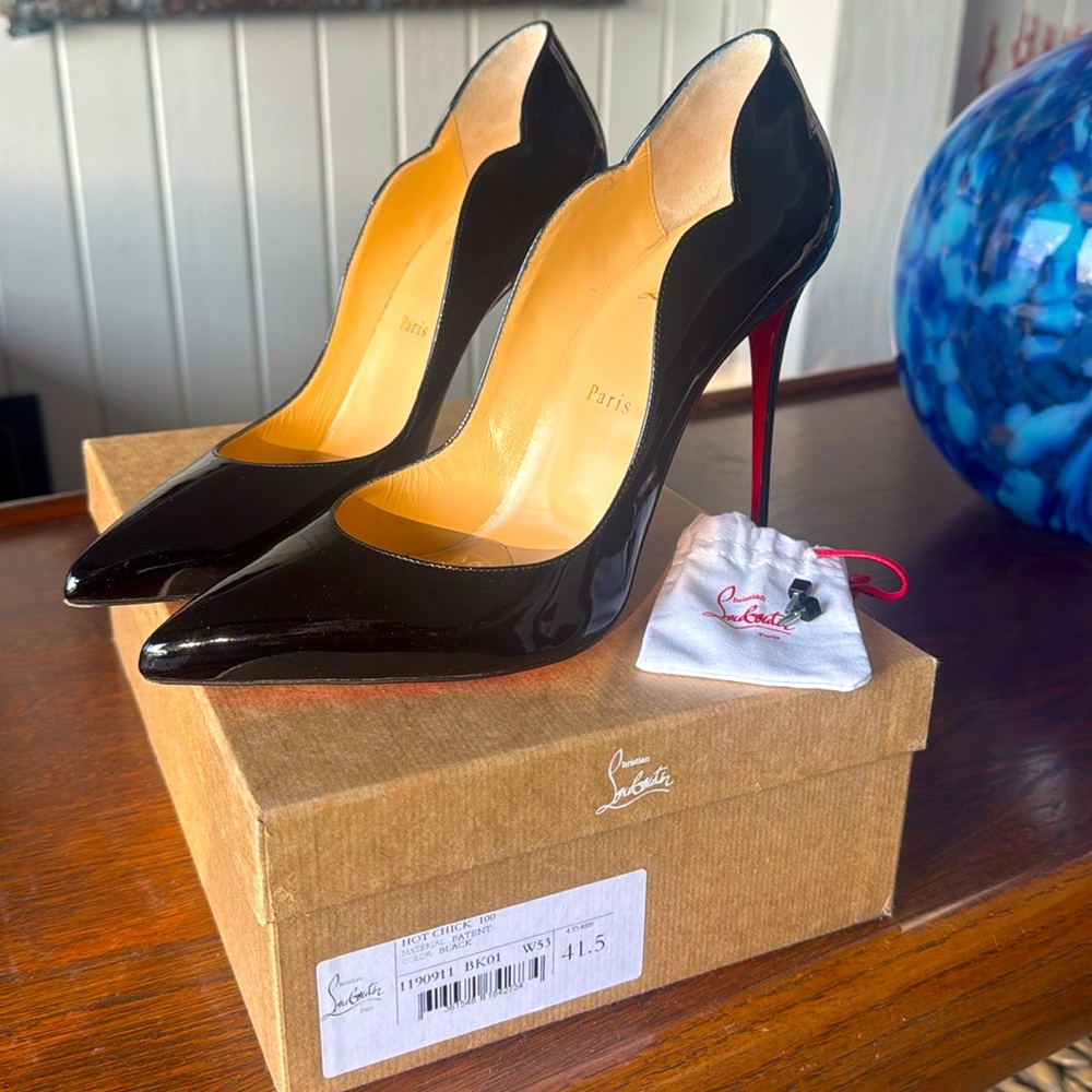 Christian Louboutin Hot Chick 100